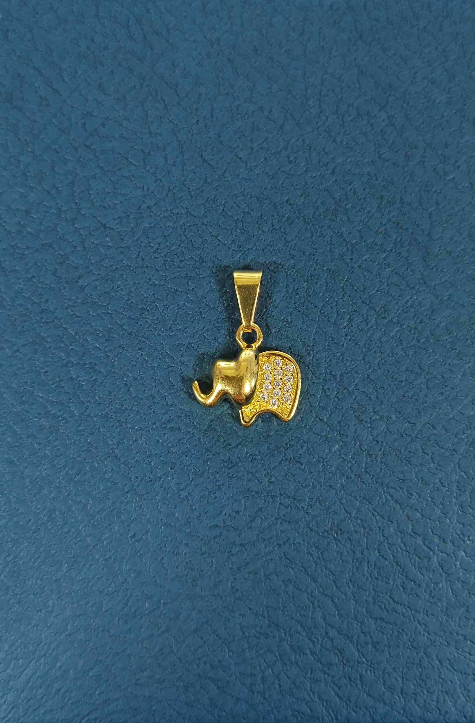 23083 - D Elefante con circonias